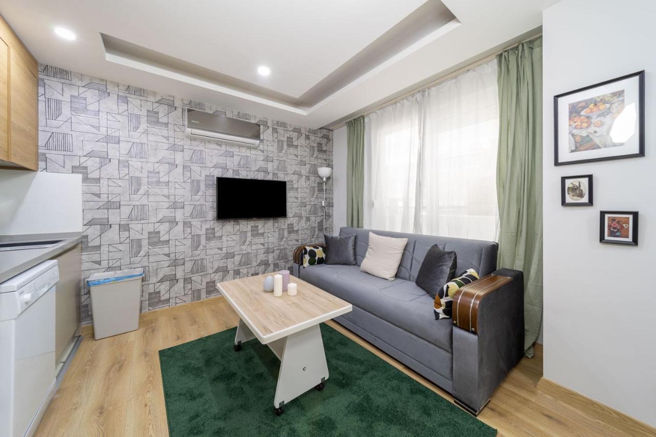 Modern And Cozy Apartment With Central Location And Balcony In Muratpasa, 안탈리아 외부 사진